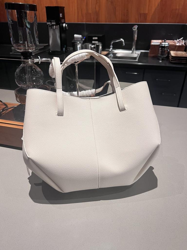 Niche Ontwerp Polene Wing Bag Echt Leer Retro Onderarm Draagbaar Kind Grote Capaciteit Tote Vrouwelijk