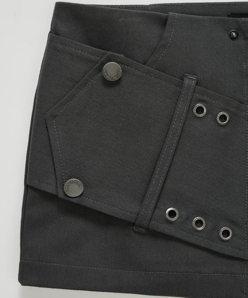 ETRE AU SOMMET Front Zip Belt Detail Mini Skirt (Dark Gray)