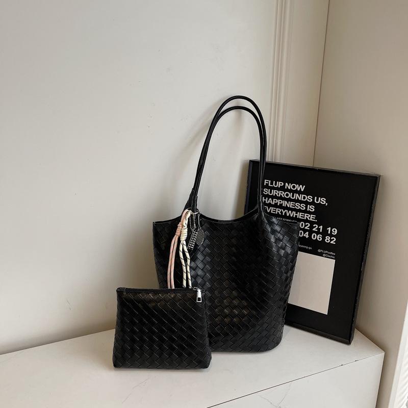 Spring New Textured Woven Pattern Commuting and Leisure Large Capacity Tote Bag Solid Color Simple Handheld Mother and Child Bag