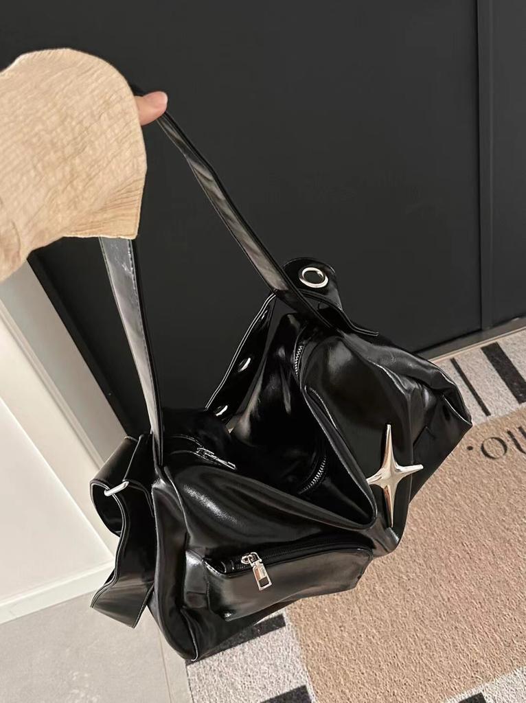Large Capacity Star Women Shoulder Bags Simple Soft Pu Leather Cool Girls Crossbody Bag Solid Color Travel Female Handbags Tote