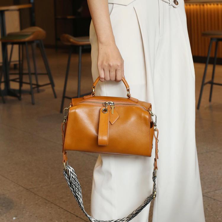 2025 Spring/Summer Women's Large-Capacity Retro Boston Square Bag - Soft Leather Crossbody Shoulder Bag