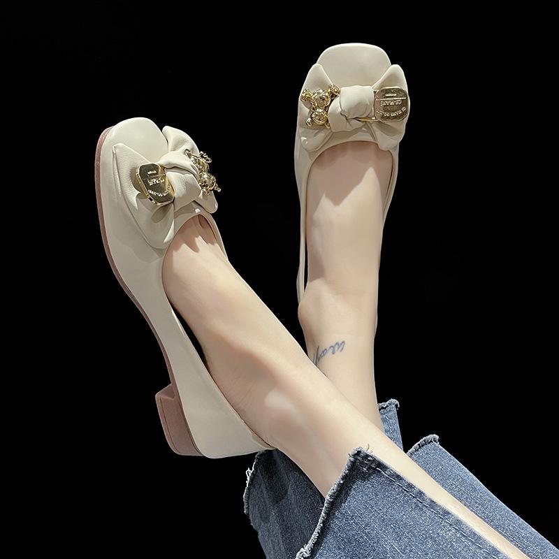 

Bow low heel single shoes fairy fairy style with skirt 2024 spring and summer new gentle wind light mouth soft sole grandma shoes 40