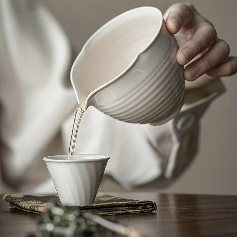 Japanese Style Ceramic Plant Ash Gourd Divide Tea Sharing Pot Heat-Resistant Tea Brewing Household Fair Cup Drinkware Supplies