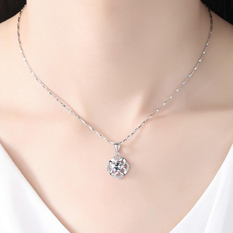 S999 Sterling Silver Four-Leaf Clover Necklace Flower Core Pendant with Arrow Heart Chain Pure Silver Necklace