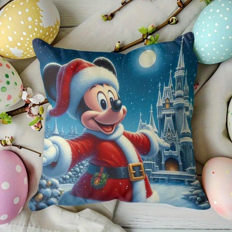 Disney Christmas Adventures: Mickey and Minnie accompany you to warm up the winter pillow room