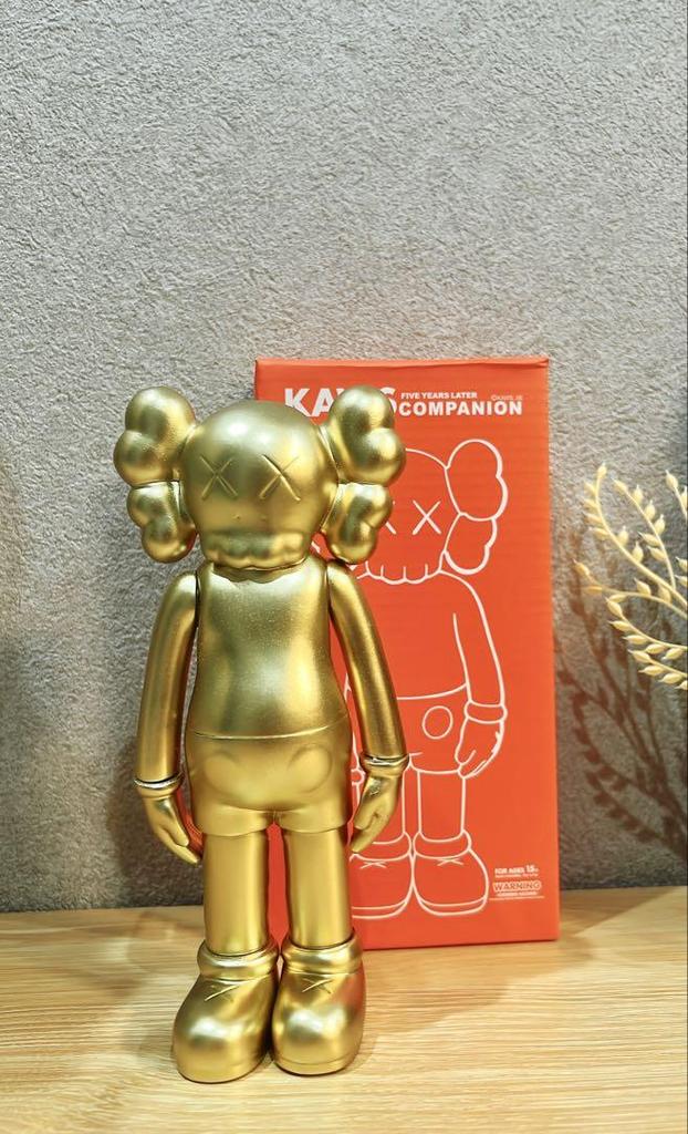 [USED] KAWS 6-piece figure set