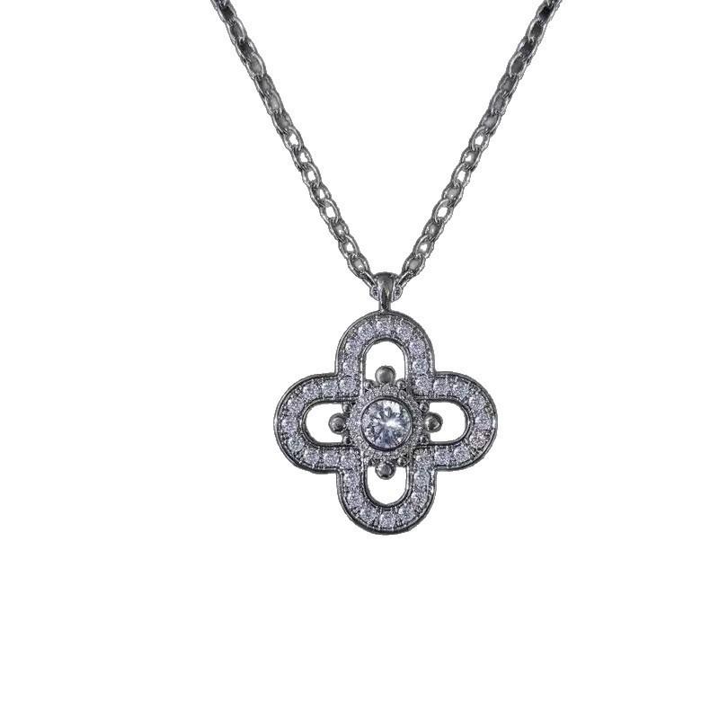 Elegant Flower Crystal Pendant Necklace Y2K Chic Long Chain Alloy Statement Jewelry Women