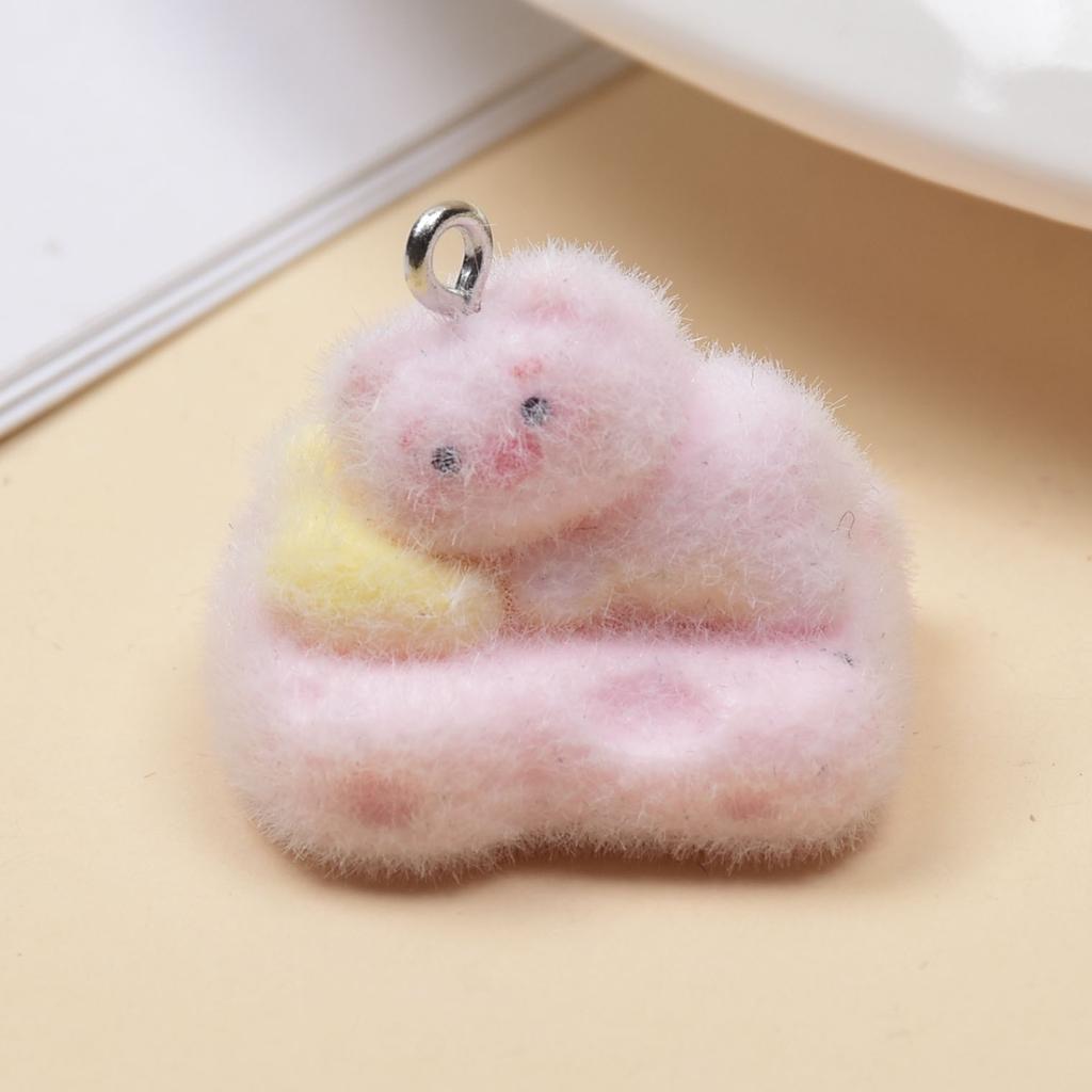 Resin Flocking Cute Three-dimensional Cat Keychain Pendant Car Key Chain Pendant Bag Pendant