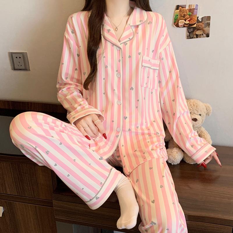 Plaid Long Sleeve Pajama Set with Pants – Spring & Autumn Style, Comfortable Home or Dorm Wear, Suitable for Outdoor Use
