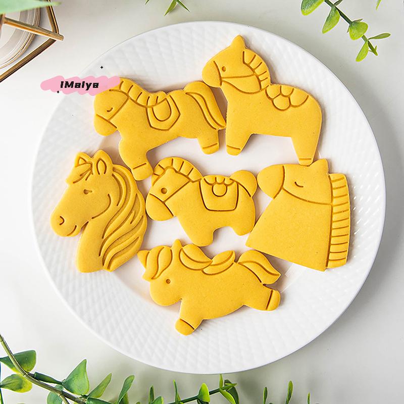 Cartoon Horse Cookie Cutter DIY Biscuits Fondant Embossing Mold for 2026 New Year Party Cake Decoration Baking Tool