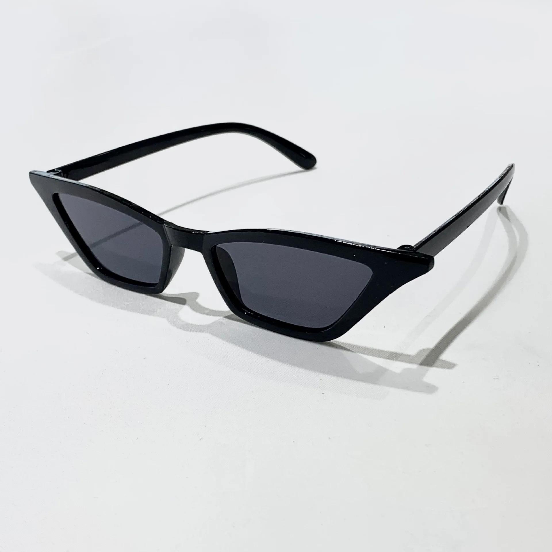 

New Vintage Triangle Cat-eye Sunglasses for Women Trendy Hipster Girl Beach Outdoor Travel Eyewear 1PC