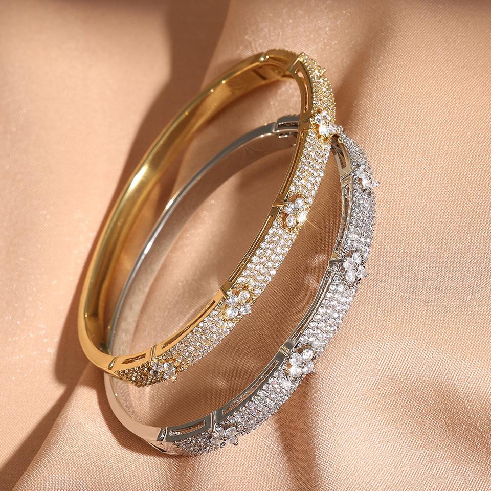 Elegantes Sommer Koreanisches Zirkon Blumenarmband - Schicker und vielseitiger Damenschmuck