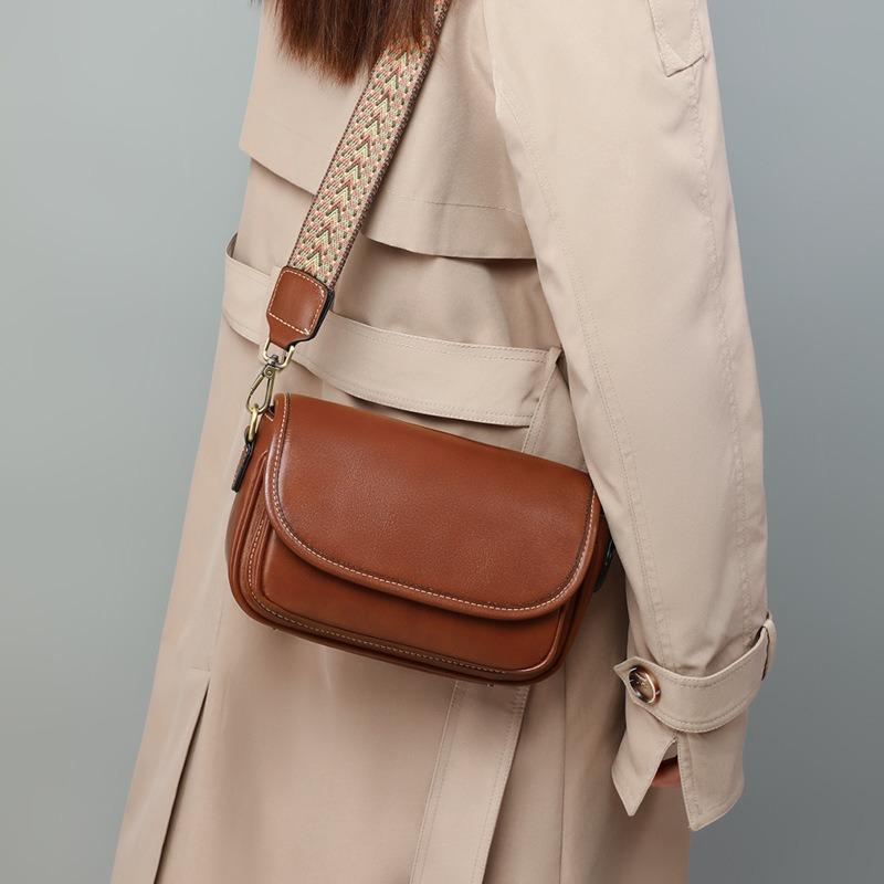 Bag autumn and winter new women's bag crossbody bag underarm shoulder advanced texture niche leather small bag