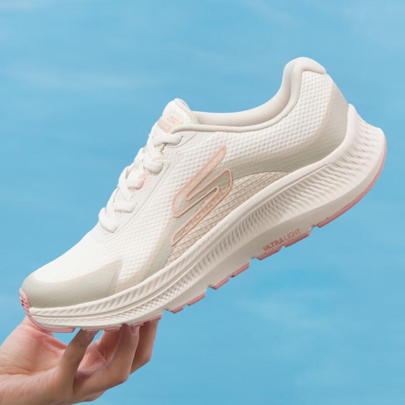 Skechers Women's GO'7/24 Running Shoes