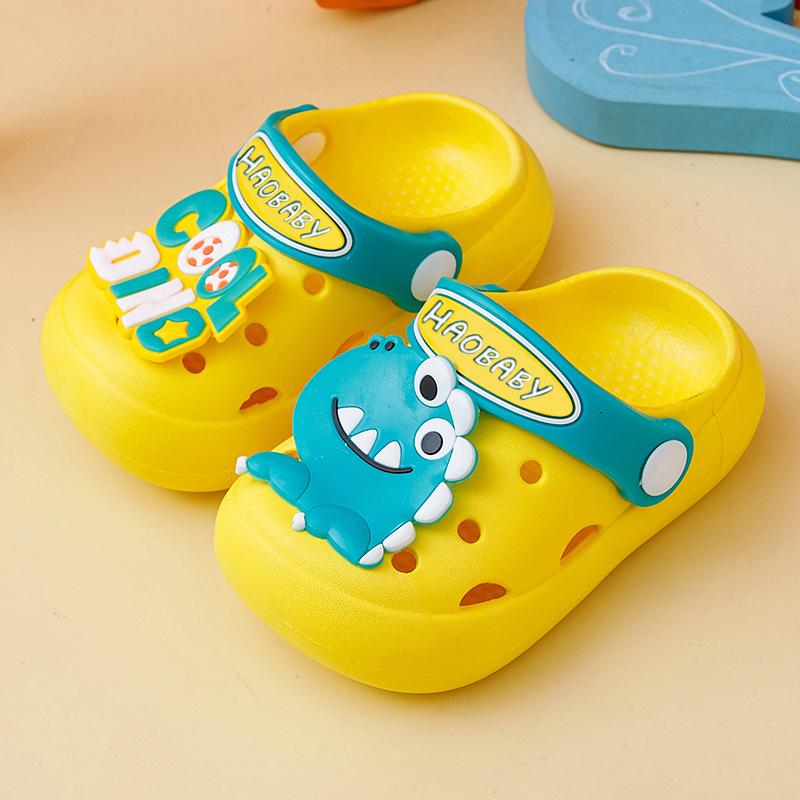 Léto Nové Dětské studené pantofle Vnitřní protiskluzové a měkké dno Pohodlné Roztomilé dětské dírkové boty, domácí pantofle pro chlapce a dívky