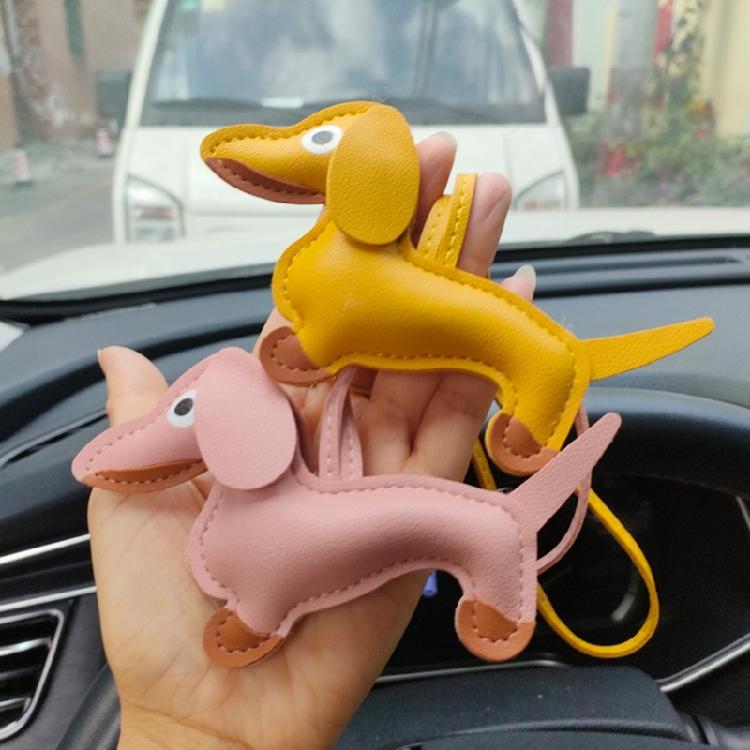 Süßer PU-Leder Tieranhänger Niedlicher Dackel Hund Schlüsselanhänger Anhänger Hängendes Ornament Rucksack Handtasche Charm Geschenk