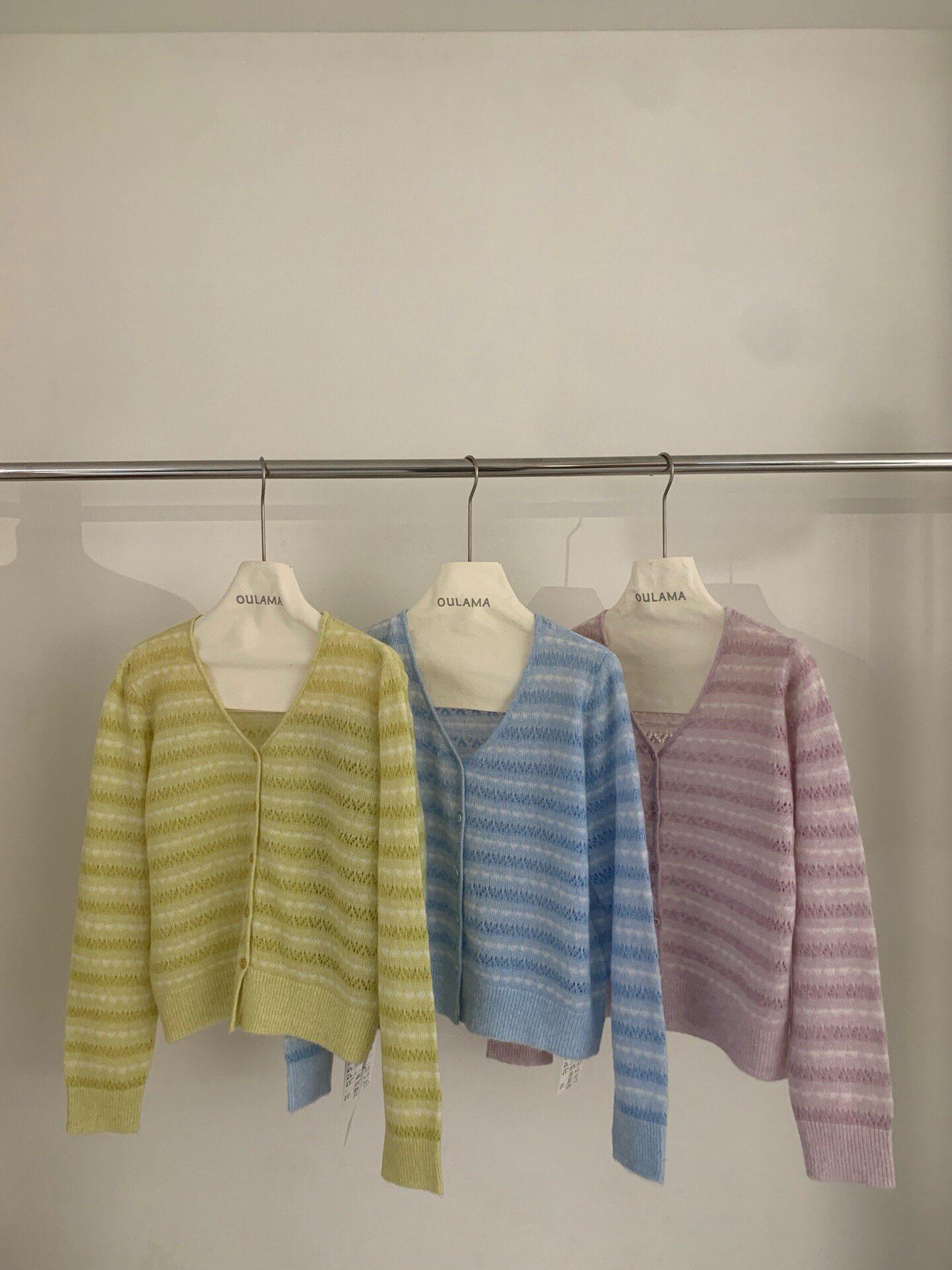 

Korean Style Gradient Stripe Knit Cardigan - Women s Spring V-neck Hollow Soft Slimming Top One size синий