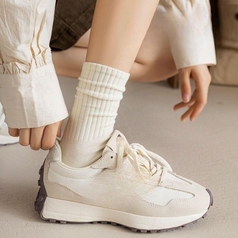 5 Pairs of Trendy and Versatile Solid Color Mid-length Stockings with High Appearance Level for Autumn and Winter Sports and Anti-odor Stacking Socks