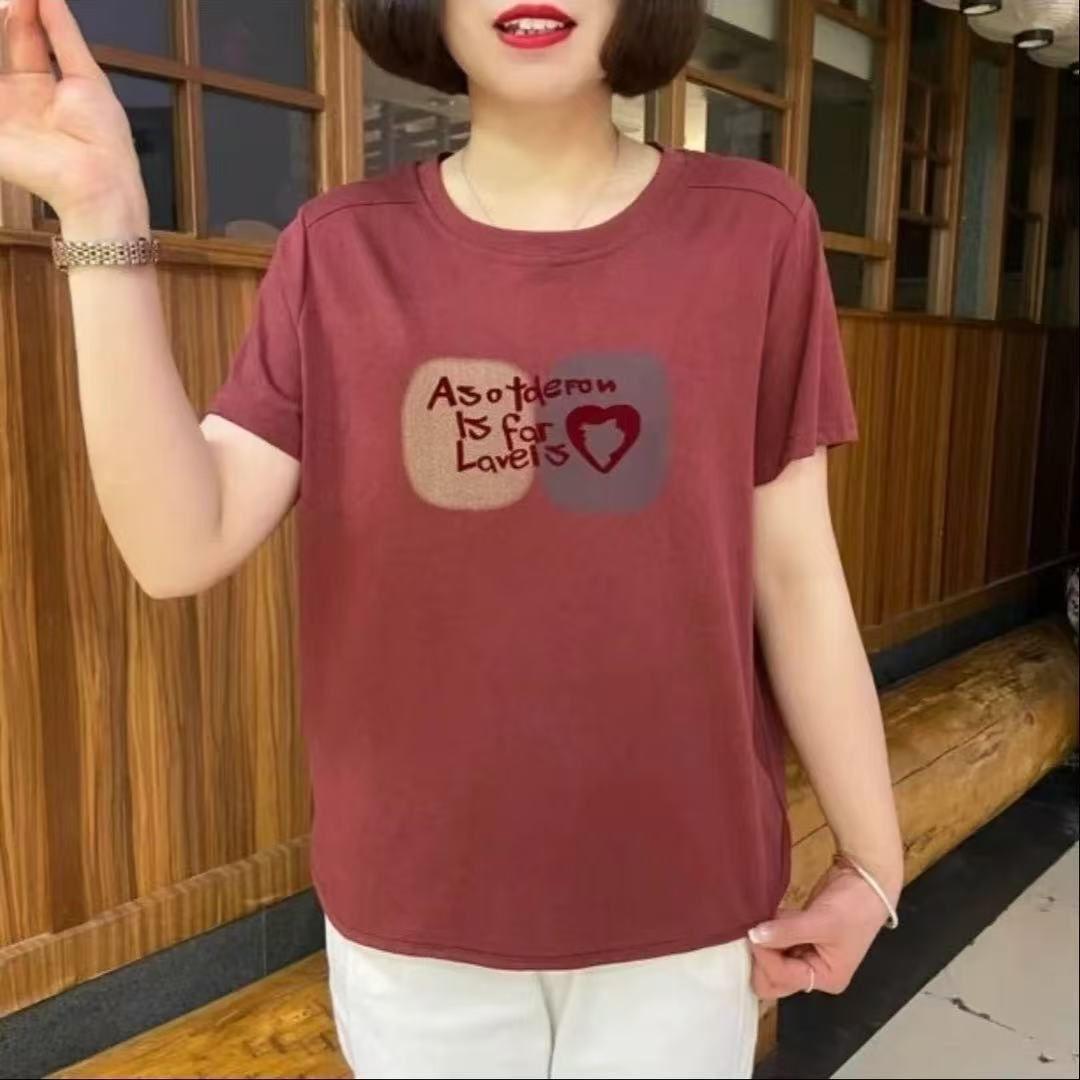 

2025 лето новая футболка с коротким рукавом большого размера тонкая, скрывающая недостатки фигуры и омолаживающая, повседневная универсальная с принтом, с круглым вырезом, для женщин M красный