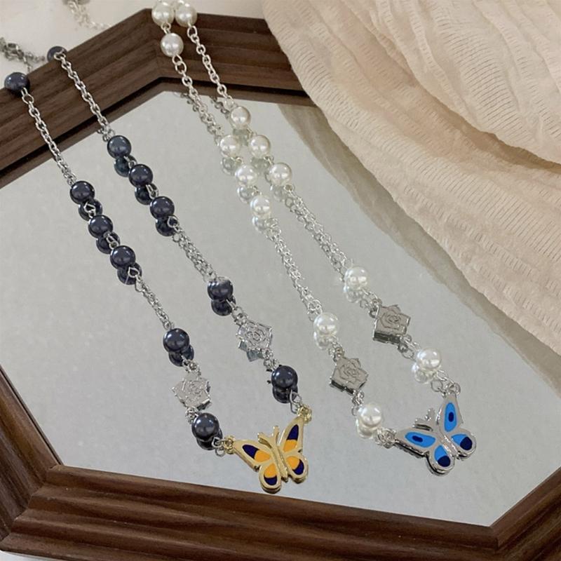 Women's Butterfly Pendant Beaded Necklace Flower Pearl Chain Necklace Y2K Clavicle Chain Choker Necklace Jewelry Gift