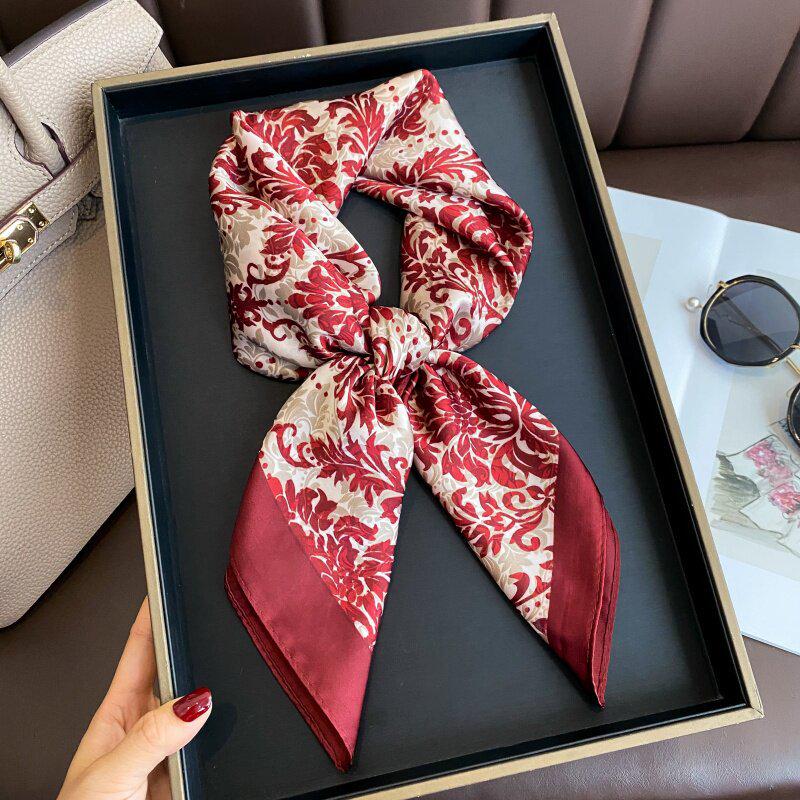 70 cm Beržų Miško Šilko Mišinio Šalikas: Moteriška pavasario/vasaros kvadratinė skarelė aliejinės tapybos stiliumi