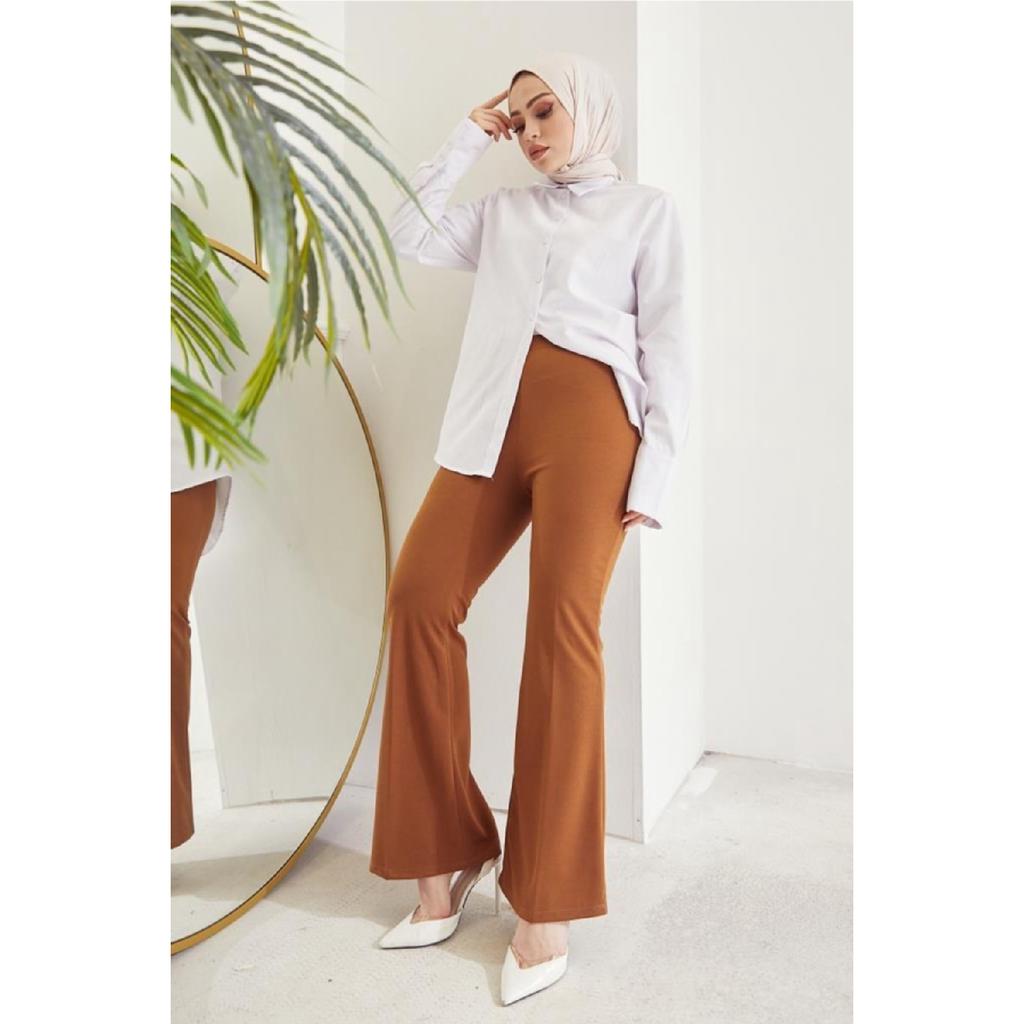 206 Spanish Leg Fabric Trousers