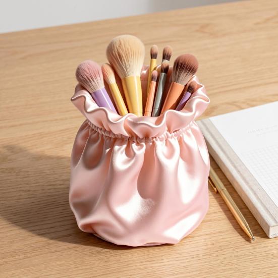 Pen Holder Large Capacity Makeup Brush Storage Holder with Soft Pink Satin Texture Design Stable Base Organizer for Home Dormitory