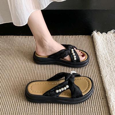 Internet Celebrity Retro Pearl National Style Slippers Women's Summer 2025 New Wear Thick Bottom Stepping On Shit Feeling One Word Sandals Casual