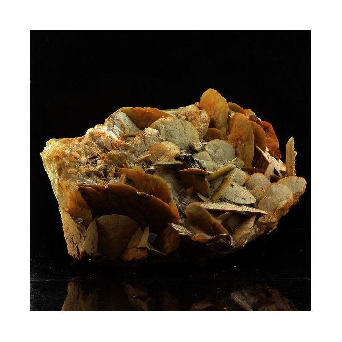 Pierres et Minéraux. Siderite + Quartz. 1386.0 ct. Mésage Mine, Vizille, France..