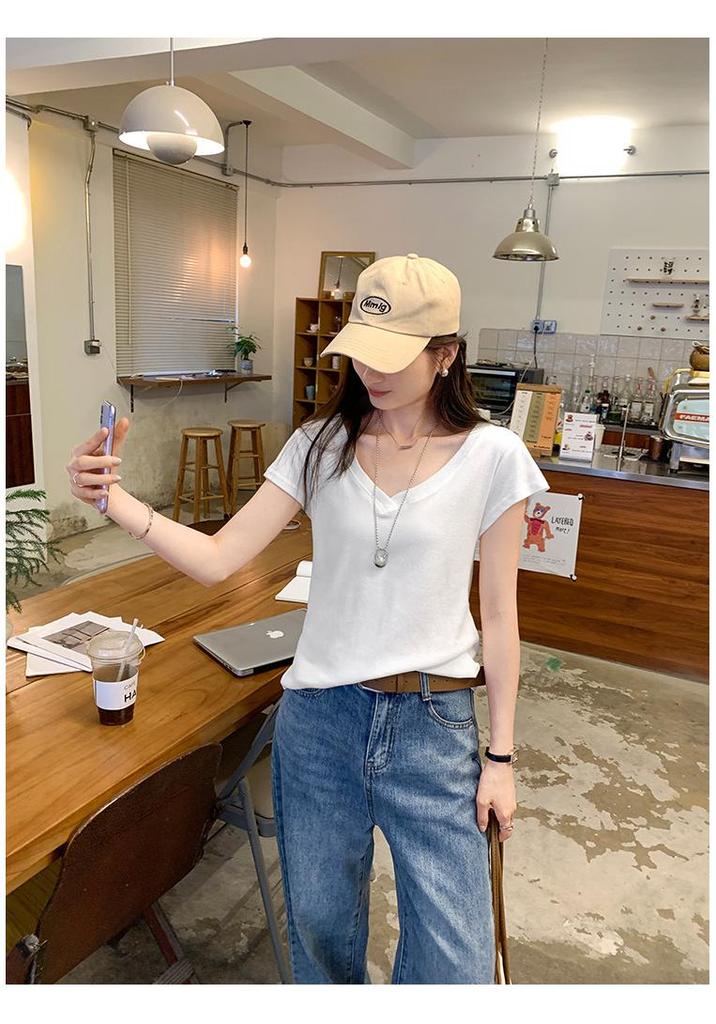 French Slim V-Neck Short-Sleeve White T-Shirt for Women - Summer 2026 New Arrival