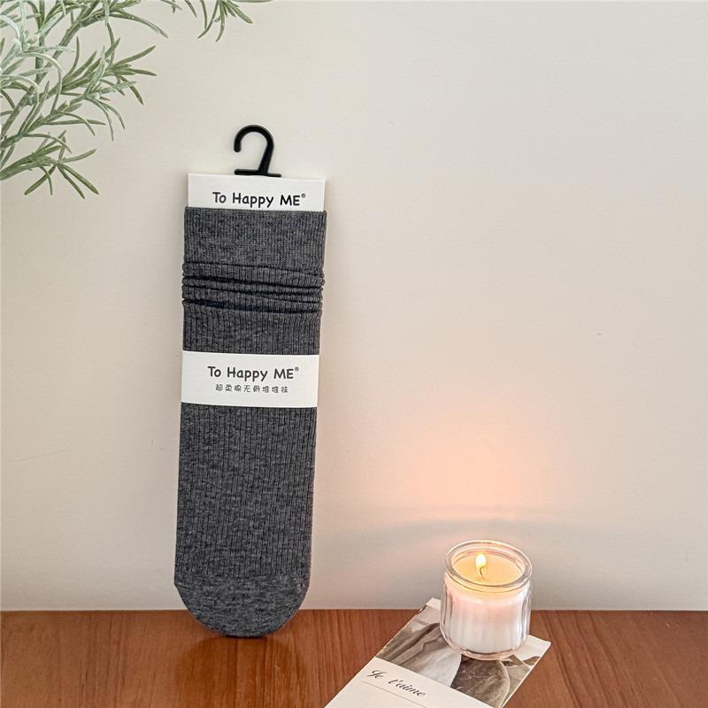 Ladies Fall Casual Miscellaneous Vertical Lines Preppy Style Boneless Breathable Tube Stack Socks