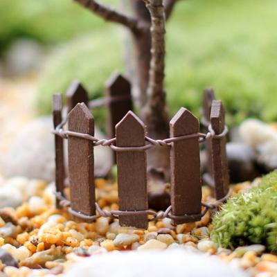 10 pezzi di recinzione in miniatura fatta a mano decorativa carina gnomo da giardino in legno ornamento recinzione