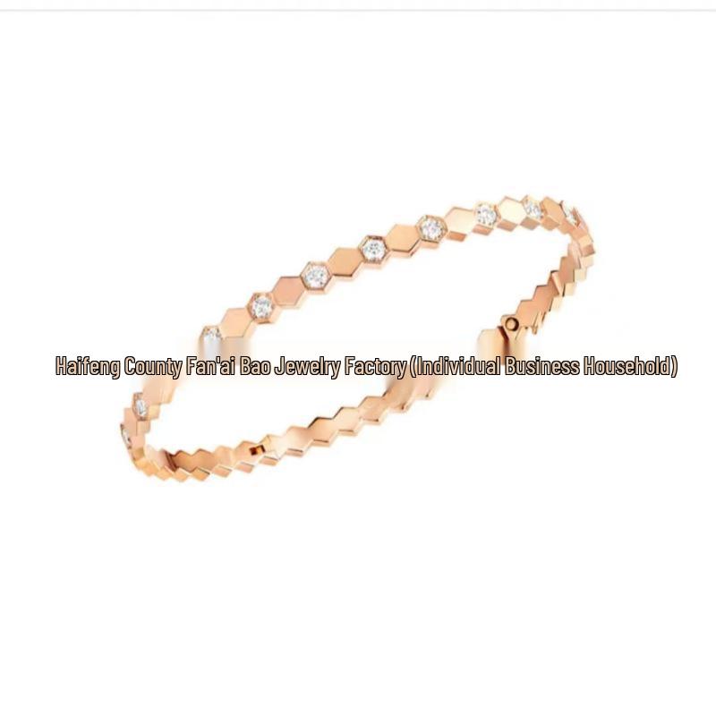 Exquisite Women's Honeycomb Bracelet with Diamonds - Finely Carved and Versatile Fashion Bangle