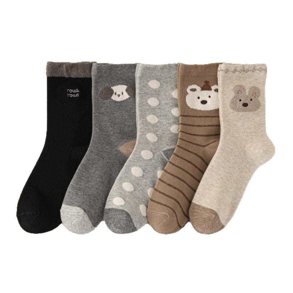 Retro Mid-Calf Women's Socks with Cartoon Bear Embroidery, Perfect for Autumn/Winter College Style