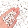 100 Stück A-Z Acryl Quadratische Buchstabenperlen 4,5 mm Goldfarbe Lose Abstandshalterperlen für DIY Armband Halskette Schmuckherstellung Zubehör