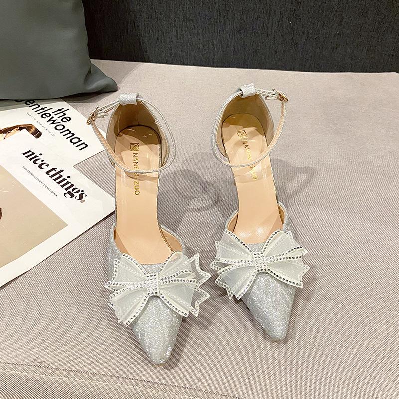 Französische zarte und schöne Schleife High Heels Damen 2025 neue Außenhandel Übergröße Einzelne Schuhe schlichte und modische Bankettschuhe