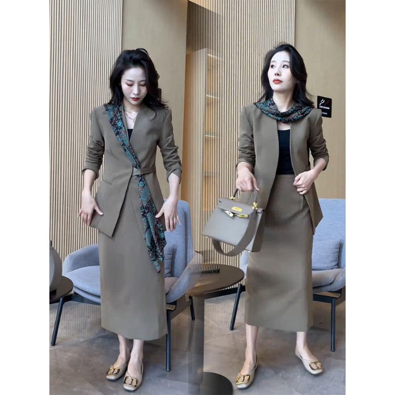 3022 Plus Size Women's Fashion Suit with Flowing Ribbon and Half Skirt - Slimming Two-Piece Commuting Set