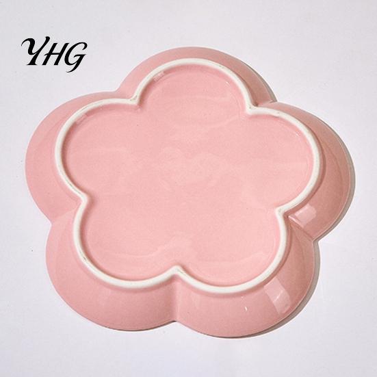 Anti-spill Cat Bowl Elevated Ceramic Pet with Raised Stand, Flower Shape Whisker Friendly Food Stand Feeding Plate for Neck Protection,
