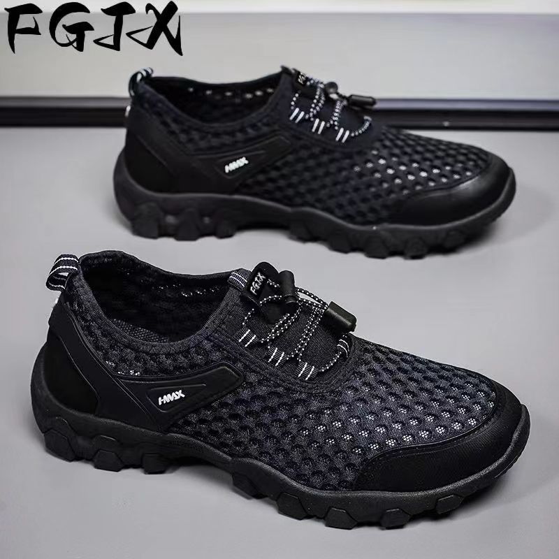 

Men s Wading Shoes Sandals Outdoor Breathable Non-slip Hollow Hiking Shoes Men s Sports Casual Shoes Men s Mesh Shoes 44 темно-синього кольору