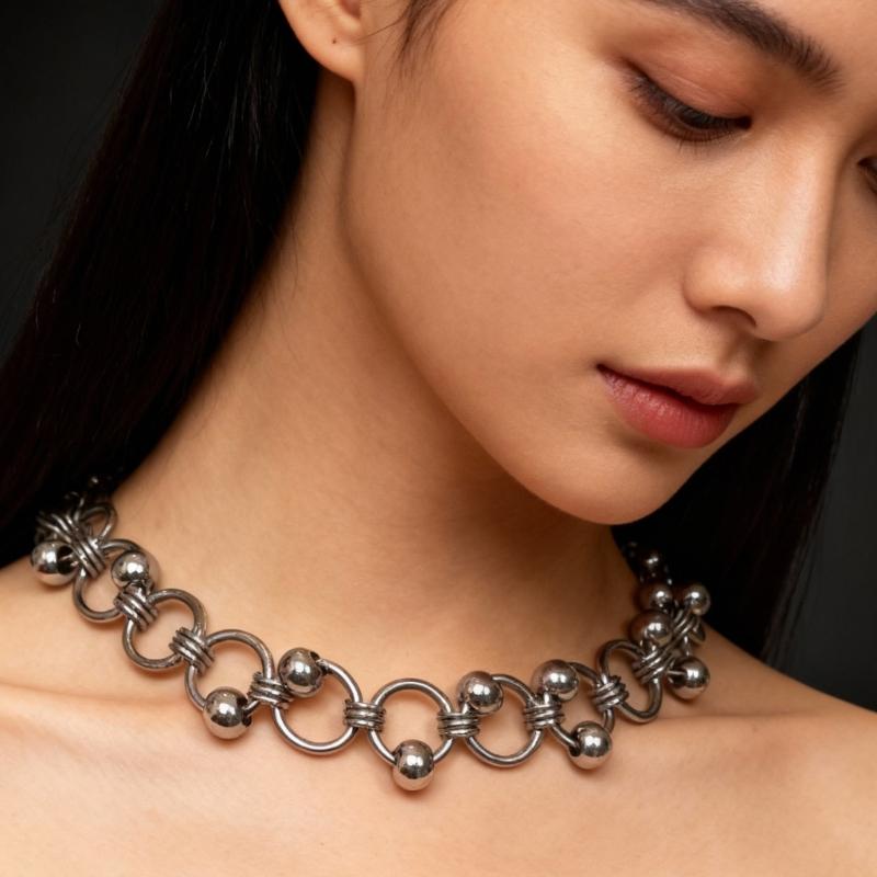 Vintage Punk Interlocked Link Chain Necklace Adjustable Alloy Neckchain Jewelry for Casual and Party Wear