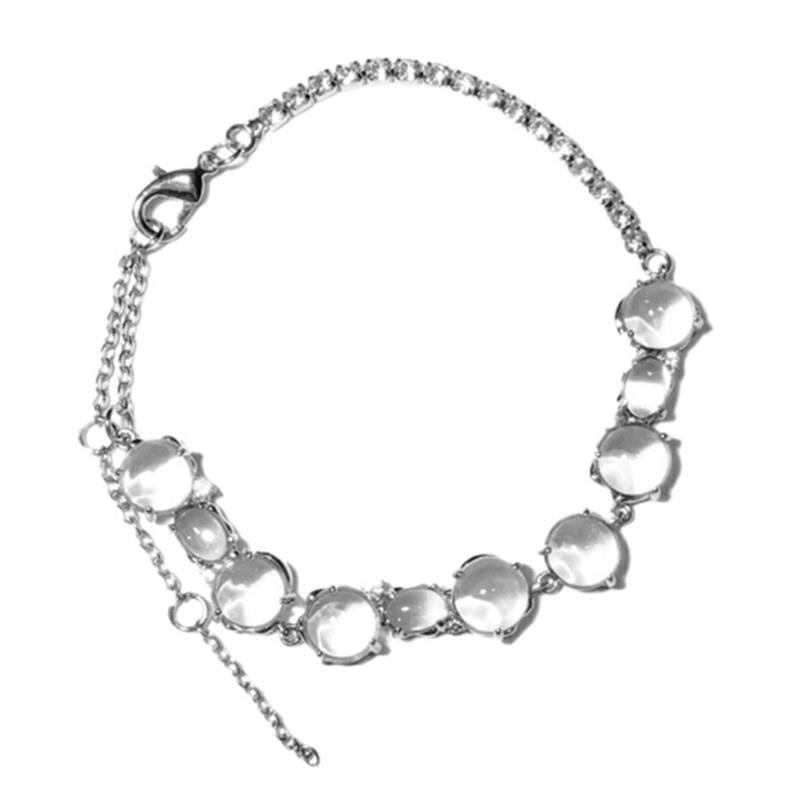Sophisticated Beaded Hand Chain Crystal Sparkling Bracelet Chain Bracelet Suitable for Stylish Accessory Lovers 1