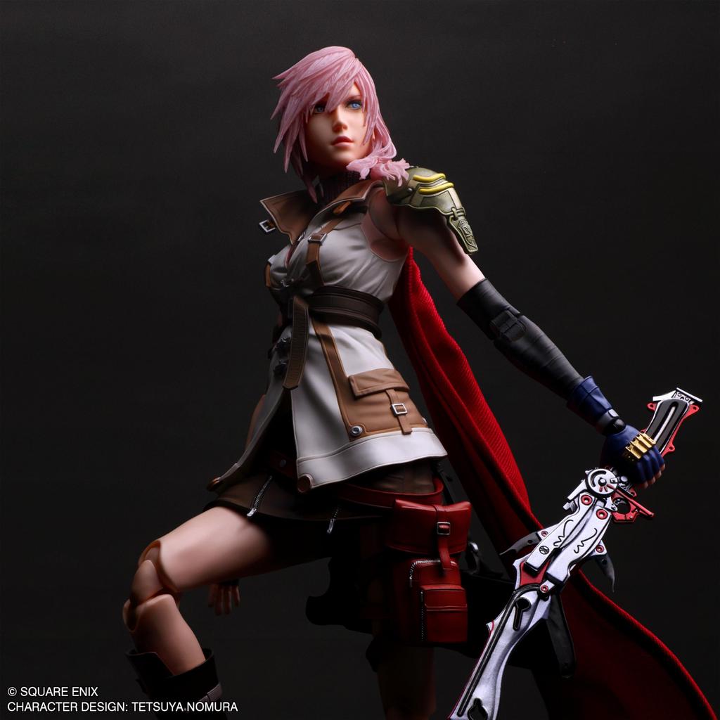 Final Fantasy XIII PLAY ARTS True Lightning Action Figure in PVC Dipinta