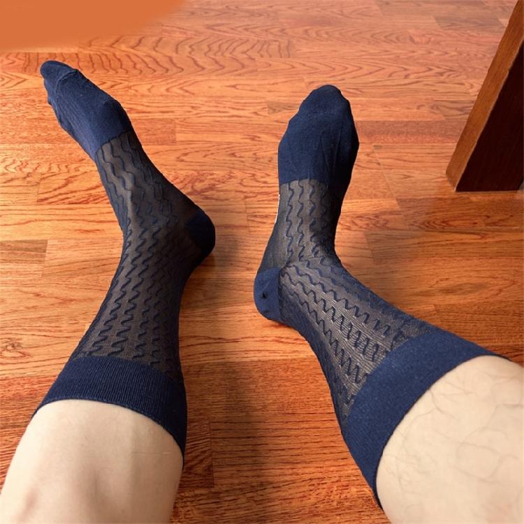 Herren Leichte Dünne Transparente Nylon Netzstrümpfe Modisches Wellenförmiges Gestreiftes Muster Formelle Socken für den Modernen Gentleman Geschenk