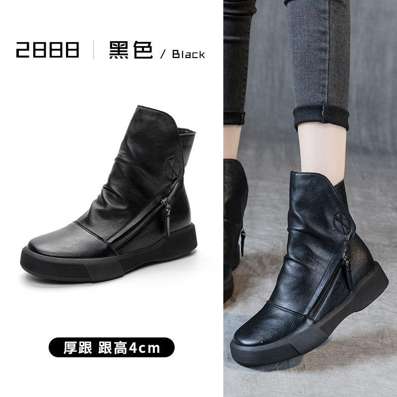 2025 autumn and winter new velvet British style retro short boots fashionable round head women's large size versatile flat bottom Martin boots women