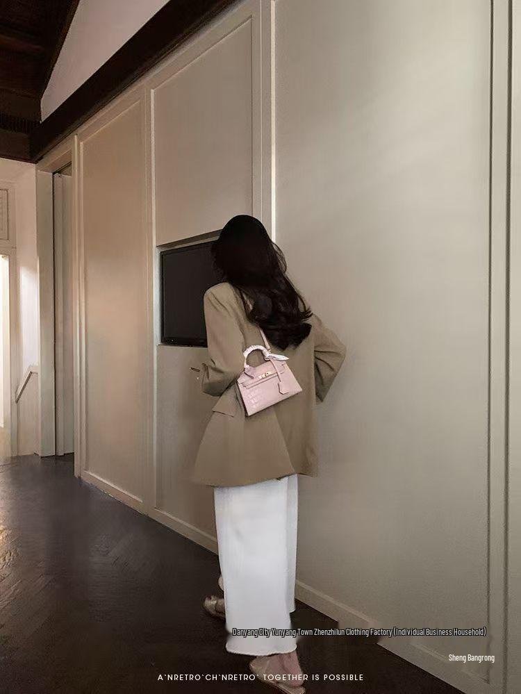 Versatile Kelly Bag: Luxury Textured Handbag for All Seasons - Women's Fashion, Casual Style