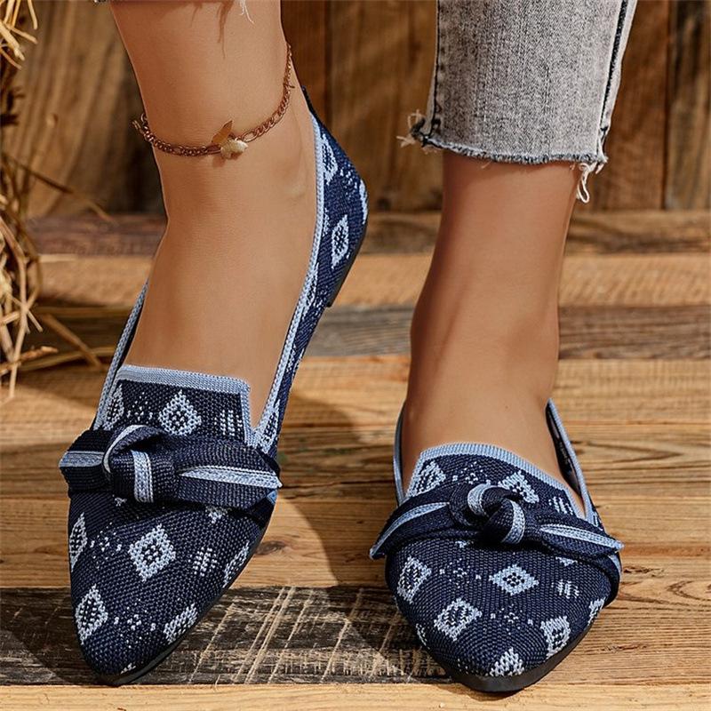 Large Size Lightweight Pointed Doudou 22 Years Old Spring and Autumn New Bow Comfortable Non-slip Single Shoes