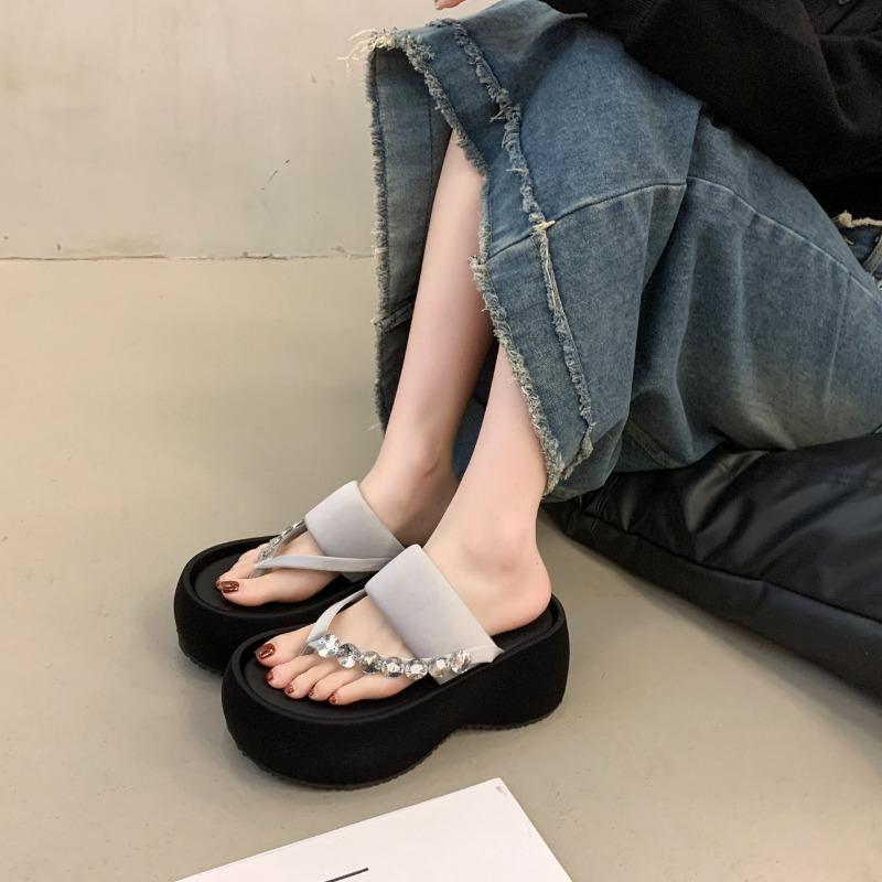 Rhinestone thick-bottomed cool slippers women s summer new muffin heightening toe wearing fashionable flip-flops 39 3690₽