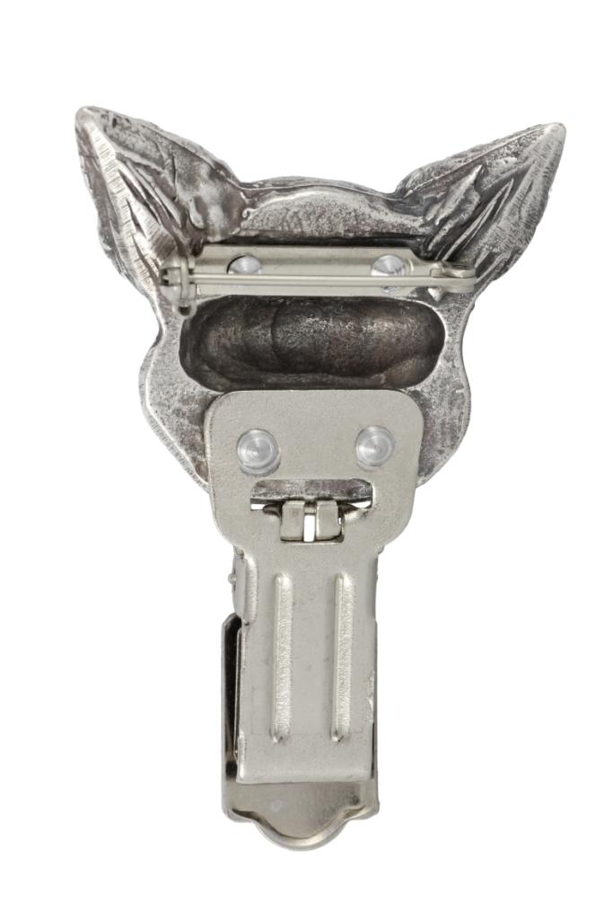 Chihuahua short-haired, Chihuahua smooth I – Brooch with a clip, holder for a start number – Design 01 | Art-Dog