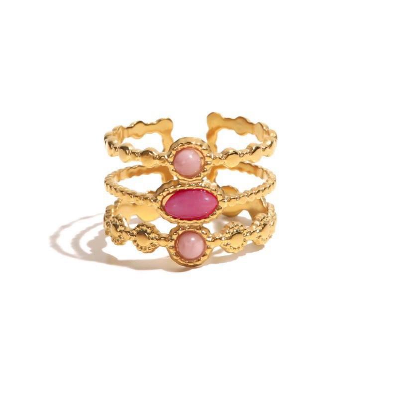 Elegant Vintage Style 18k Gold Ring For Women With Unique Geometric Design And Adjustable Fit