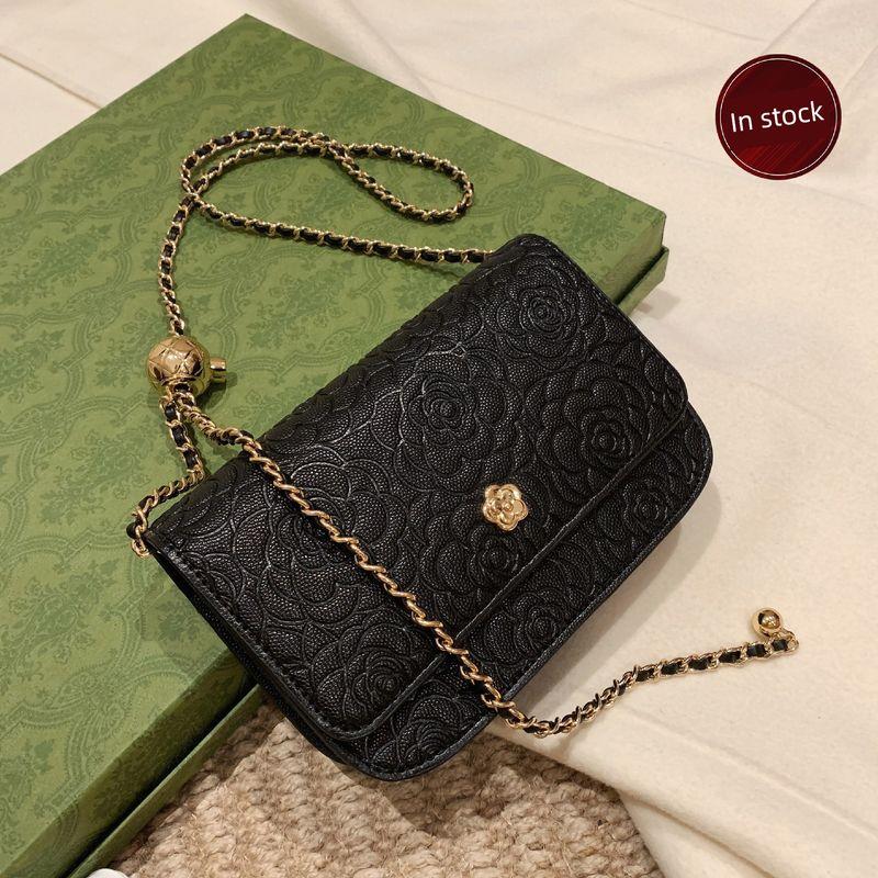 

South Style Fashion All-Match Shoulder Messenger Bag Camellia Picture Color